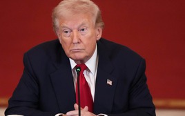 Mỹ tính điều đặc nhiệm đổ bộ thu giữ kho uranium của Iran