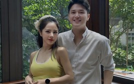 Vợ là mẹ đơn thân hơn 6 tuổi của nam thần Việt: "Các bác bảo em già, xấu cũng ok miễn mình được chồng yêu"