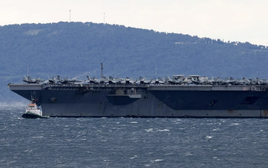 Tàu sân bay thứ ba của Mỹ tiến về Trung Đông