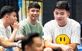 Bắt cận visual Phan Tuấn Tài khi cùng Bùi Tiến Dũng đi xem PPA: Chuẩn “nam thần” ĐT Việt Nam, đẹp trai miễn chê!