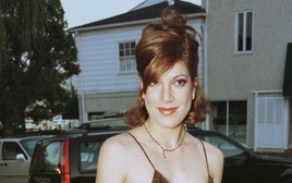 Bi kịch của sao nữ có bố giàu "nứt đố đổ vách": Nhà quá nhiều tiền nhưng lại quên dạy con điều cốt lõi này!