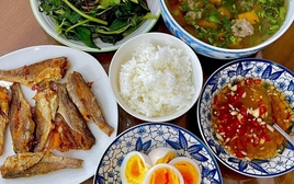 Tại sao người xưa dặn "nấu cơm không được mở nắp nồi quá 3 lần"?