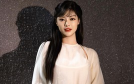 Lona Kiều Loan lên tiếng về bức ảnh bé trai nghi là con đầu lòng: "Trẻ con không có lỗi!"