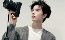 Bức ảnh vạch trần thói phông bạt của Trương Lăng Hách