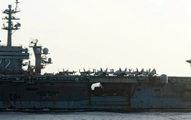 NÓNG: Iran tuyên bố tái đóng cửa eo biển Hormuz