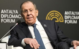 Ông Lavrov bình luận về lằn ranh đỏ của Nga