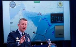 Bế tắc với Iran, Mỹ mở mặt trận mới khắp đại dương