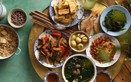 Tại sao chúng ta luôn thèm món ăn của mẹ khi bị áp lực bủa vây? - Sự thật của mâm cơm chữa lành!