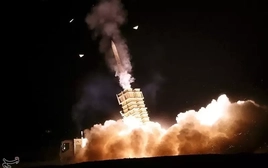 Tổng thống Trump cảnh báo tên lửa của Iran ‘có khả năng vươn tới lãnh thổ Mỹ’