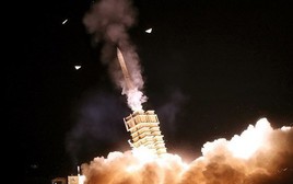 Chiến sự Trung Đông ngày 2-4: Iran phủ "lều lửa" lên Israel, Viện Pasteur Tehran thành đống đổ nát