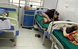 Vụ ngộ độc vì ăn bánh mì: Thêm nhiều người nhập viện