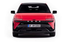 Hyundai ra mắt xe điện cỡ nhỏ mới, đi gần 500 km/sạc