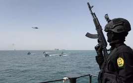 Giả mạo chính quyền Iran, nhắn tin đòi thu phí qua eo biển Hormuz