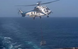 “Cửa” đàm phán Mỹ - Iran khó lường, Mỹ huy động tàu sân bay phong tỏa cảng Iran