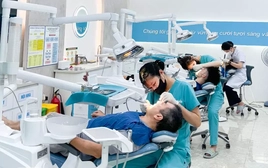 Có ai ‘bảo kê’ cơ sở nha khoa làm bậy ở Hà Nội?