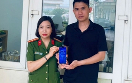 Tài khoản ngân hàng có giao dịch hơn 35 triệu đồng, 4 tháng sau, công an yêu cầu người đàn ông lên làm việc