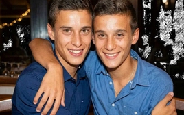 Cặp song sinh 22 tuổi tử vong do điện giật, thi thể được tìm thấy trong tư thế vẫn ôm chặt lấy nhau