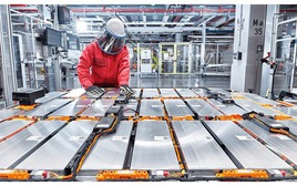 Sống đủ lâu để chứng kiến ngày Toyota bắt tay CATL: Xe Nhật giờ dùng pin Trung Quốc, sản xuất ngay tại Đông Nam Á