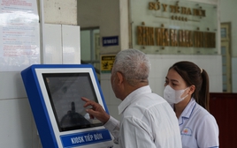 Lỗi hệ thống BHYT trên diện rộng, người bệnh có bị mất quyền lợi khi đi khám?