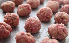 Nhiều người KHÔNG hề biết: Thịt lợn có 4 đặc điểm này rẻ mấy cũng đừng vội mà mua về nhà!