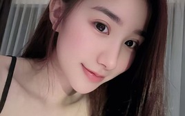 POV: Góc nhìn "bạn trai" Tiểu Hý, ngắm trọn nhan sắc hot girl ở cự ly 1cm