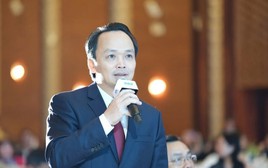 Ca sỹ Tùng Dương hát “Tái sinh” tặng ông Trịnh Văn Quyết