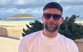 Nam thợ xây 40 tuổi có 1 triệu chứng, đi khám phát hiện ung thư di căn khắp xương