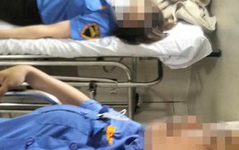 Hai nữ nhân viên gác chắn ở Đà Nẵng hoảng loạn sau khi bị hành hung