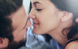 Các cặp đôi hạnh phúc quan hệ bao nhiêu lần một tuần?