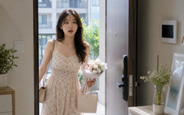 Muốn quay lại với chồng cũ sau 2 năm ly hôn, vợ đến không hẹn trước thì thấy cảnh bất ngờ trong nhà