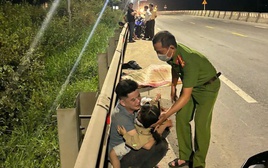 Thai phụ tử vong sau cú đánh lái tránh va chạm với ô tô