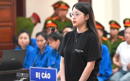 Bạn gái Bùi Đình Khánh lãnh 15 tháng tù treo