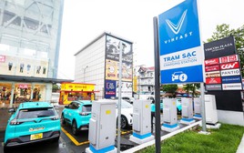 Sạc xe điện qua đêm: Xoá bỏ nỗi lo mất an toàn từ công nghệ quản lý pin tiên tiến của VinFast