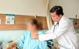 Bệnh hiếm gặp khiến nội tạng người phụ nữ chui lên lồng ngực, đè xẹp phổi
