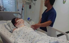 Diễn biến sức khoẻ của nam sinh lớp 8 tự tử nghi do bạo lực học đường
