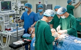 Đại phẫu cứu người đàn ông bị 'hỏng súng, mất đạn' do tai nạn giao thông