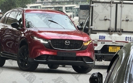 Mazda CX-5 thế hệ mới xuất hiện tại Hà Nội, cho thấy ngày ra mắt không còn xa, thiết kế giống hệt xe nhập Nhật