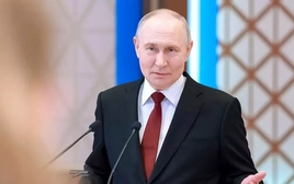 Tổng thống Nga Putin cảnh báo các lực lượng có ý đồ tấn công vùng Kaliningrad