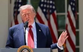 Tổng thống Mỹ Trump nói Nga và Ukraine ngừng bắn 3 ngày