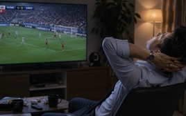 Huế quản chặt cán bộ, rà soát giao dịch nghi cá độ World Cup