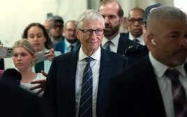Tỷ phú Bill Gates nói bị Jeffrey Epstein gây sức ép bằng chuyện ngoại tình