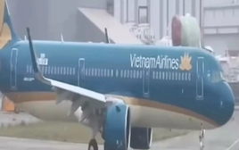 Thực hư chiếc máy bay A321 của Vietnam Airlines bị biến dạng