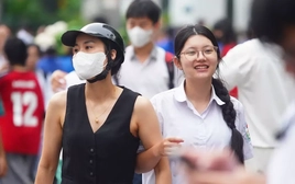 Không biết Steve Jobs là ai, thí sinh có bị thiệt?