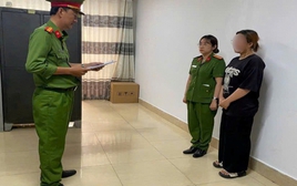 Người mẹ trẻ ở Cà Mau "lỡ tay" làm chết con trong lúc nấu ăn trong phòng trọ