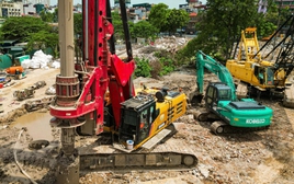 Sau nhiều năm đình trệ, công trường 786 tỷ đồng ở Hà Nội rầm rộ thi công trở lại