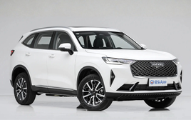 Mẫu xe hybrid hạ giá kỷ lục tại Việt Nam có phiên bản mới: Động cơ tiết kiệm hơn, màn hình trung tâm 14,6 inch, hệ thống trợ lái cấp độ 2