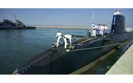 Israel triển khai tàu ngầm thường trực áp sát căn cứ của Houthi