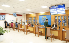 Xem xét trách nhiệm cán bộ yêu cầu cụ bà 97 tuổi phải đến phường làm thủ tục hành chính