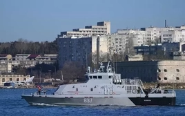 Ukraine tấn công hàng loạt mục tiêu ở Crimea chỉ trong một đêm