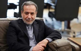 Khi eo biển Hormuz giữ thế giới làm con tin